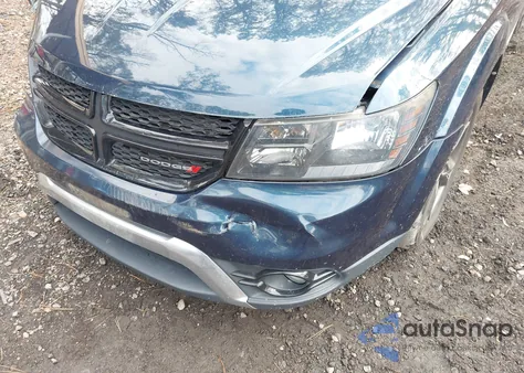 2015 Dodge Journey Crossroad z USA, uszkodzony, nr VIN 3C4PDCGG5FT712426